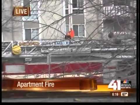 Northland apt. fire displaces residents