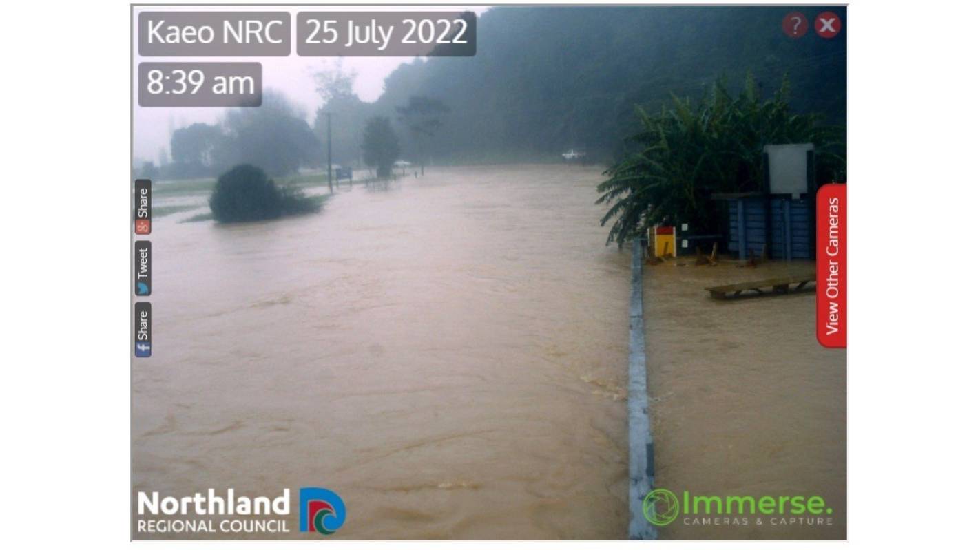 Heavy rain and gales lash Northland and Auckland as wet week begins