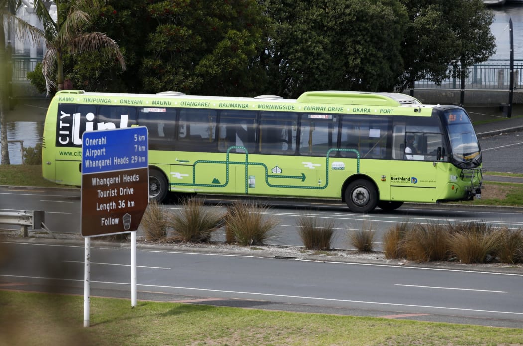 Government urged to buy 10,000 electric and hydrogen buses for new public transport plan