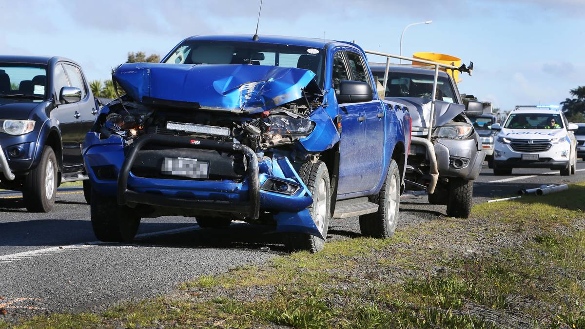 Northland news in brief: Utes damaged in SH1 crash; and Poor Knights Crossing on again
