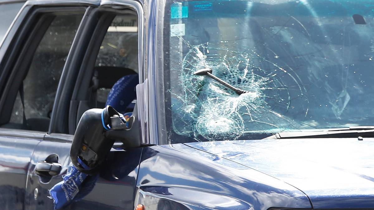 Alleged fight in Whangārei ends with tomahawk stuck in car windscreen