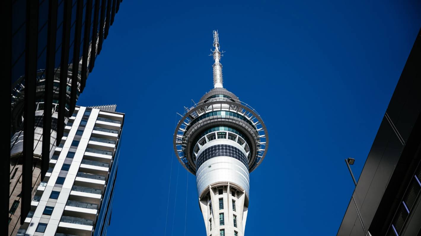 Auckland population falls again, Northland hot in battle of the regions