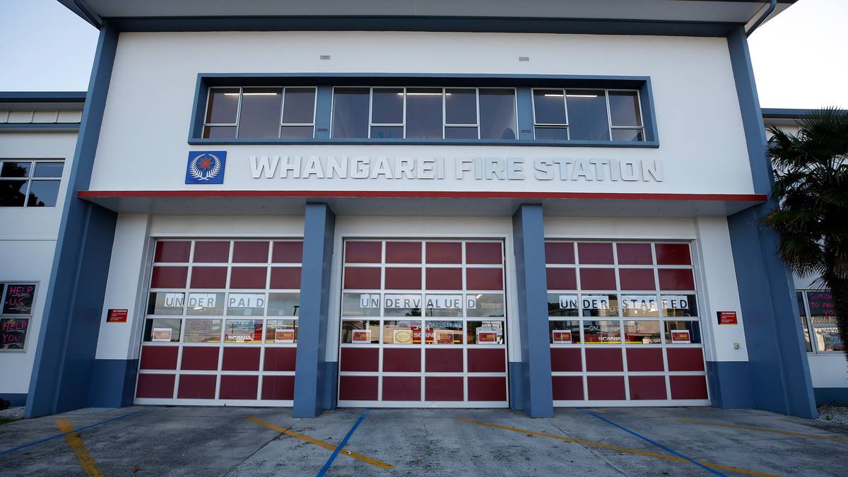 Northland news in brief: Firefighters strike; 71yo in fatal crash named; Tutukaka Twilight Market back