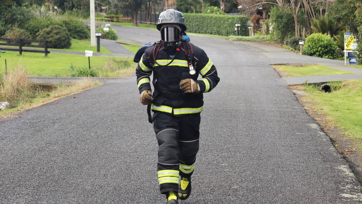 Kerikeri firefighter Simon Trye to take on Auckland Marathon in full firefighting kit