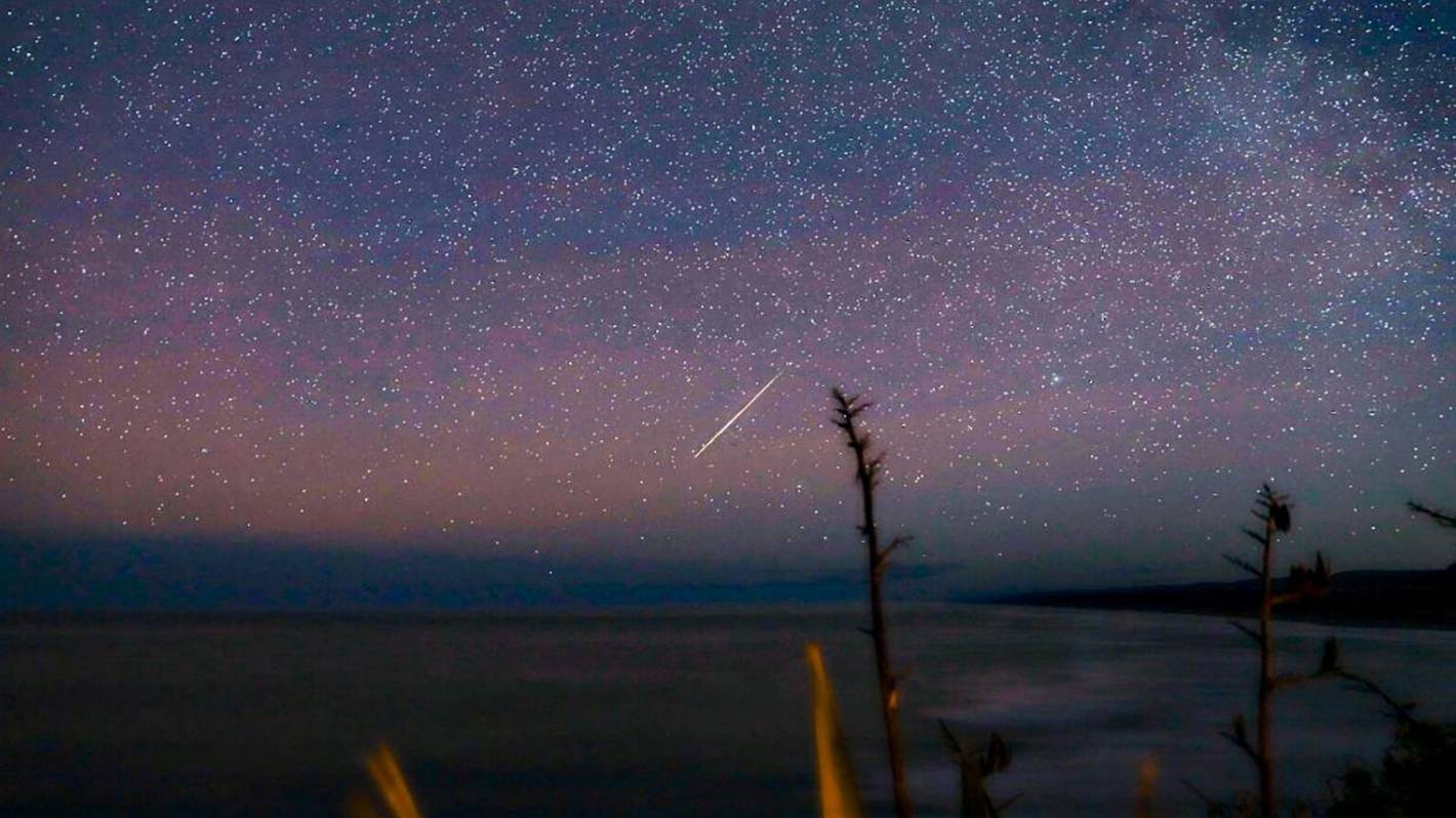 The hunt is on to find space rocks in Northland after fireball seen in sky