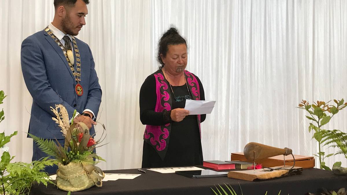 Far North councillor Hilda Halkyard-Harawira to sign official swearing-in document