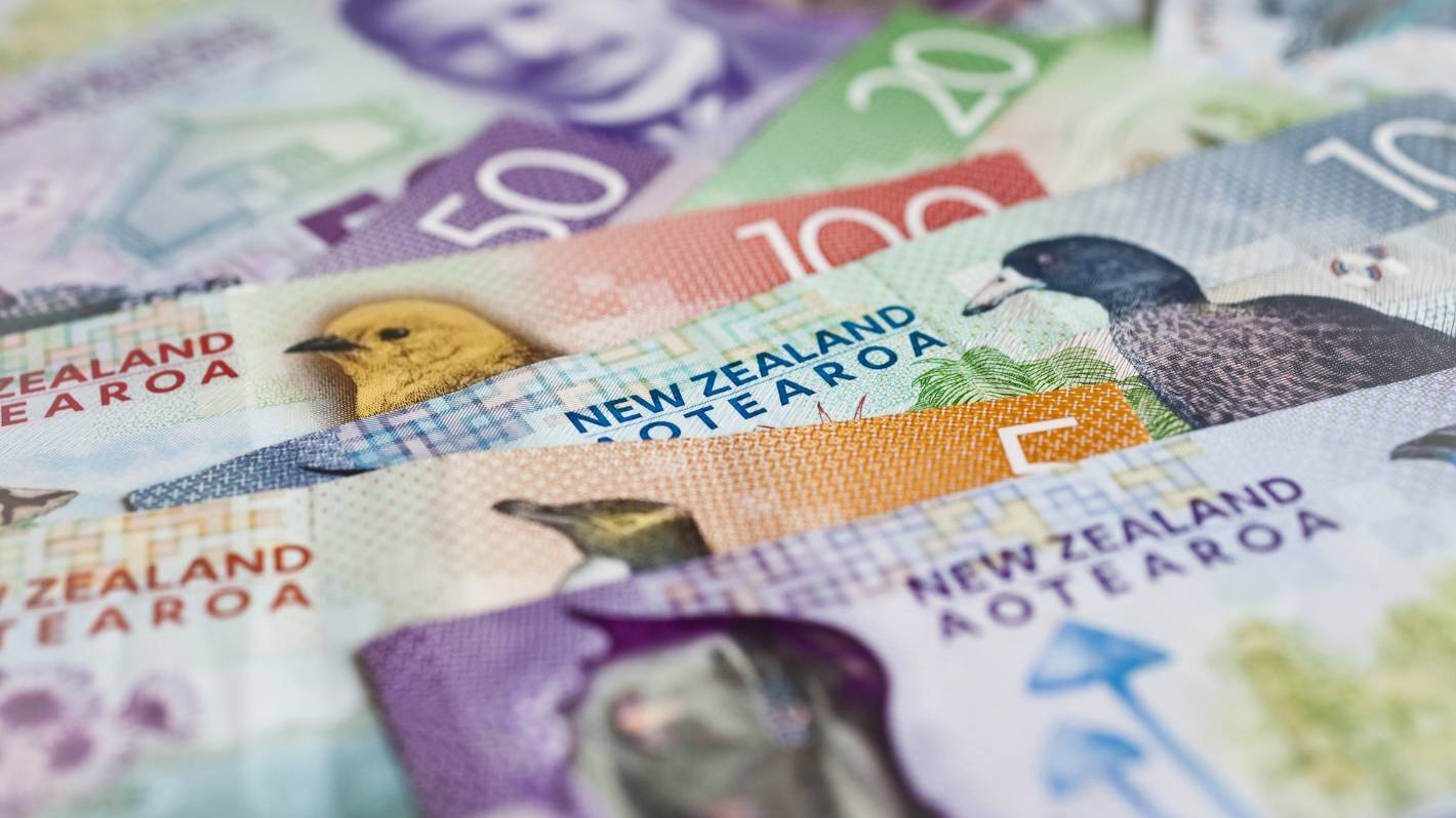 Fake banknote warning after reports of counterfeit $50 bills in Whangārei