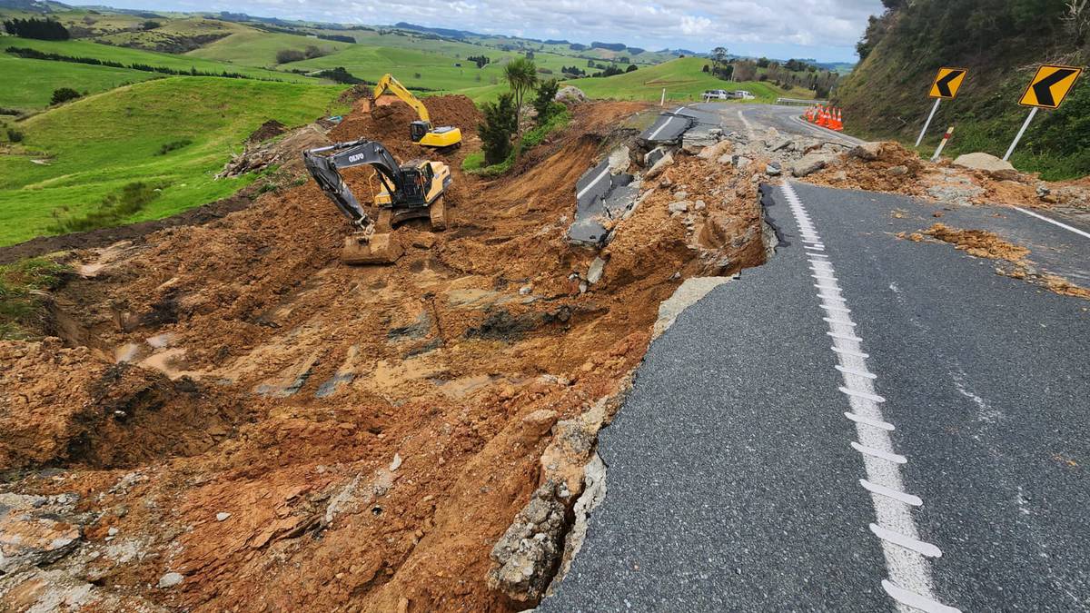 Closed detour through Waipū and Mangawhai should reopen on Friday