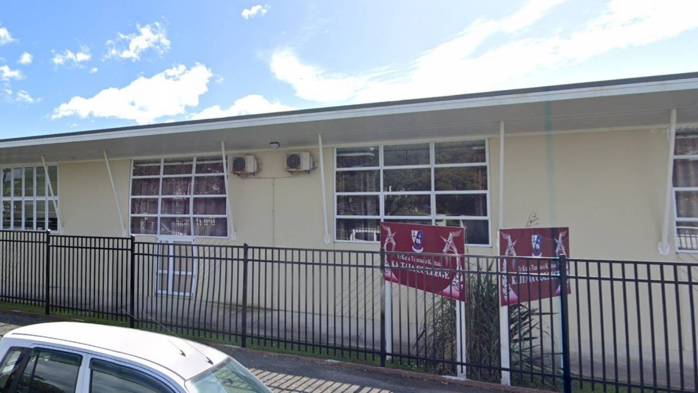 Kaitaia College students hospitalised after raw chicken served for lunch