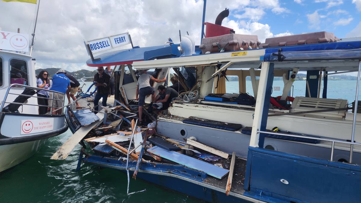 Russell ferry collision sparks calls for mandatory boatie training