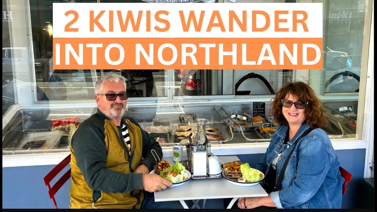 2 KIWIS WANDER INTO NORTHLAND