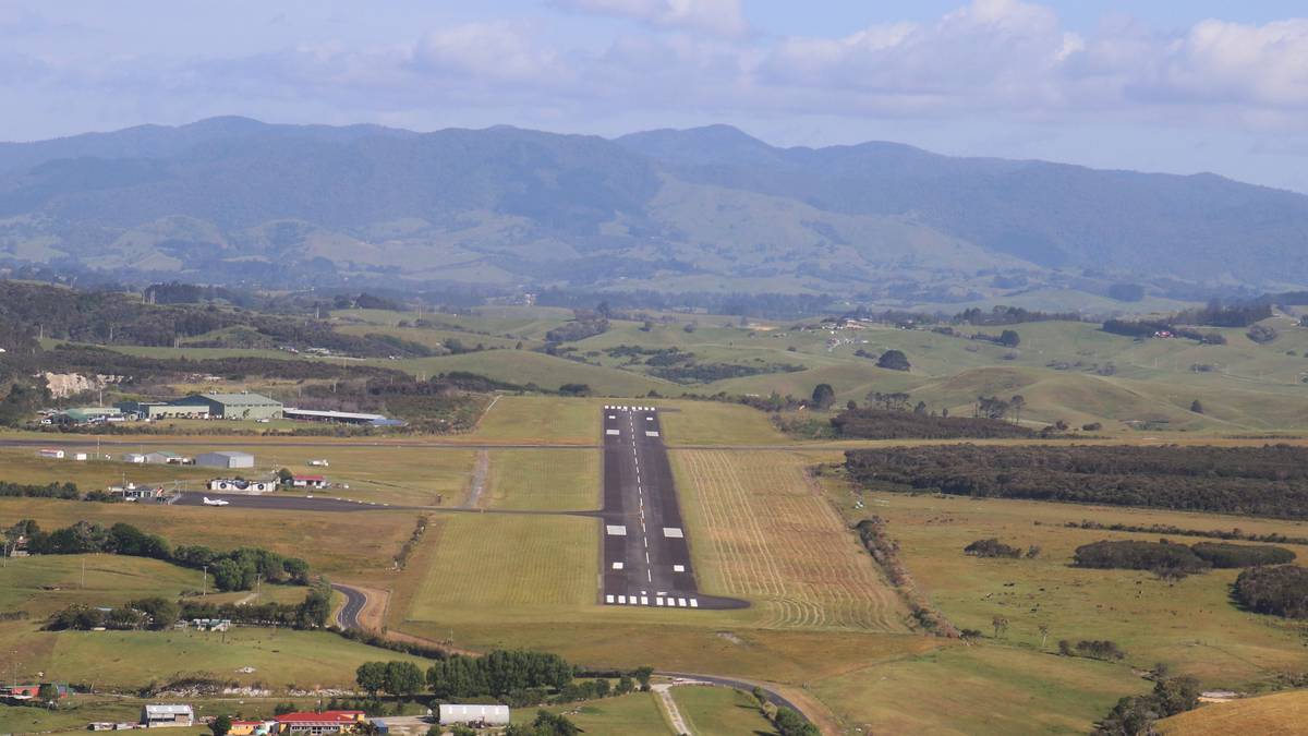 Kaitāia Airport gets six-month extension as ownership dispute rumbles on