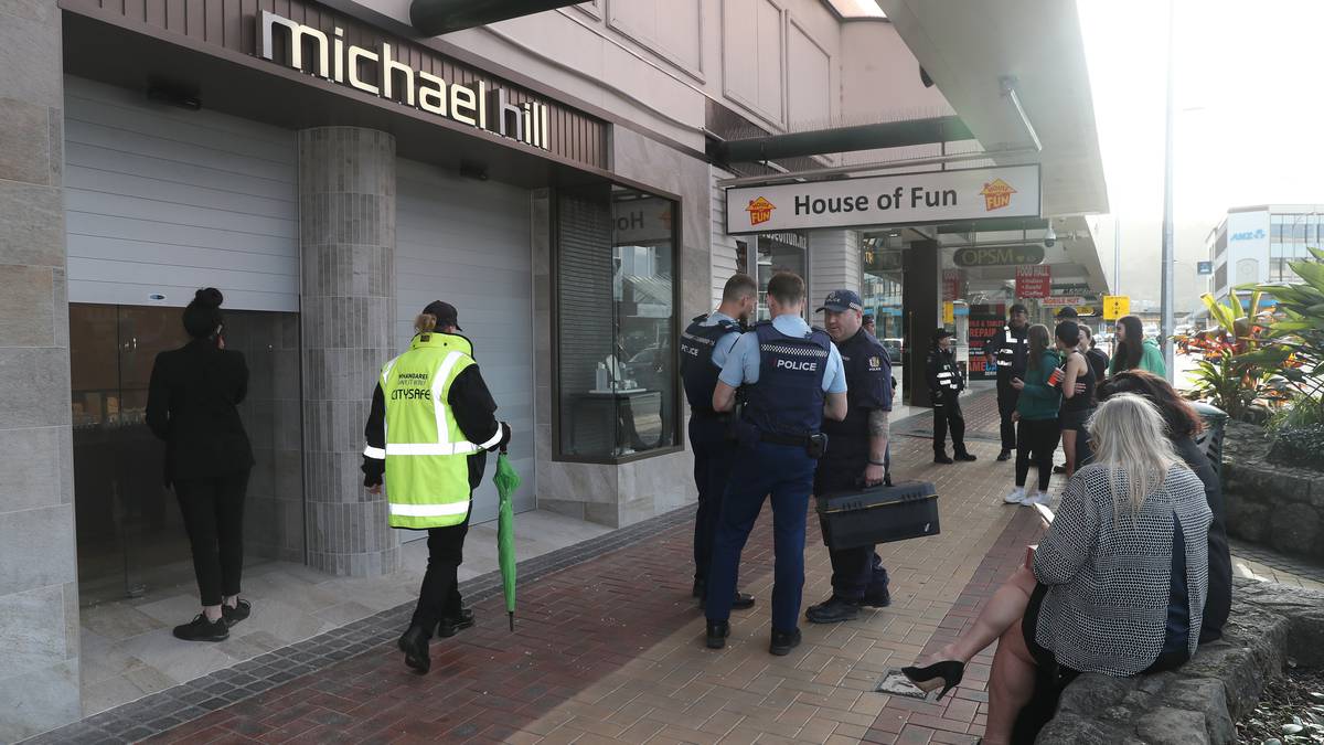 Five appear in court charged with robbery of Whangārei Michael Hill Jeweller