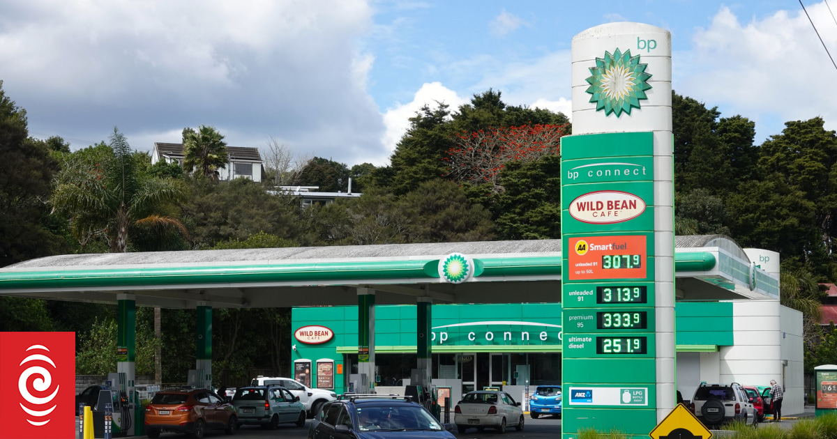 Whangārei petrol prices ‘absolutely ridiculous’ and ‘outrageous’, motorists say