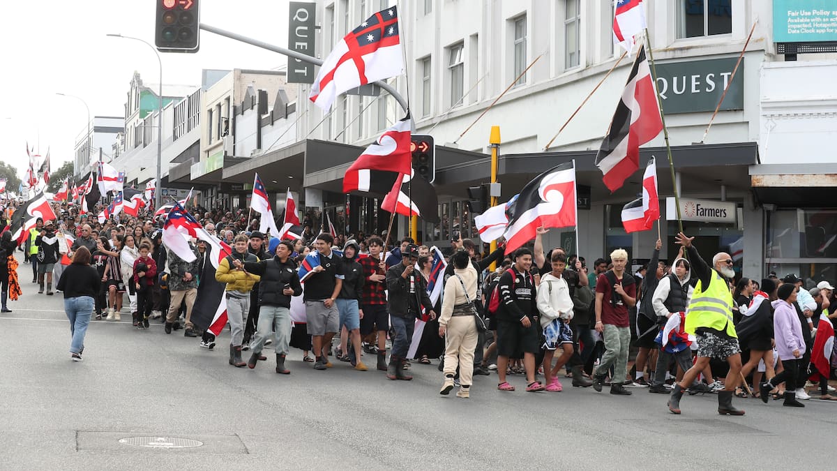 Thousands march through Whangārei during national protest hīkoi