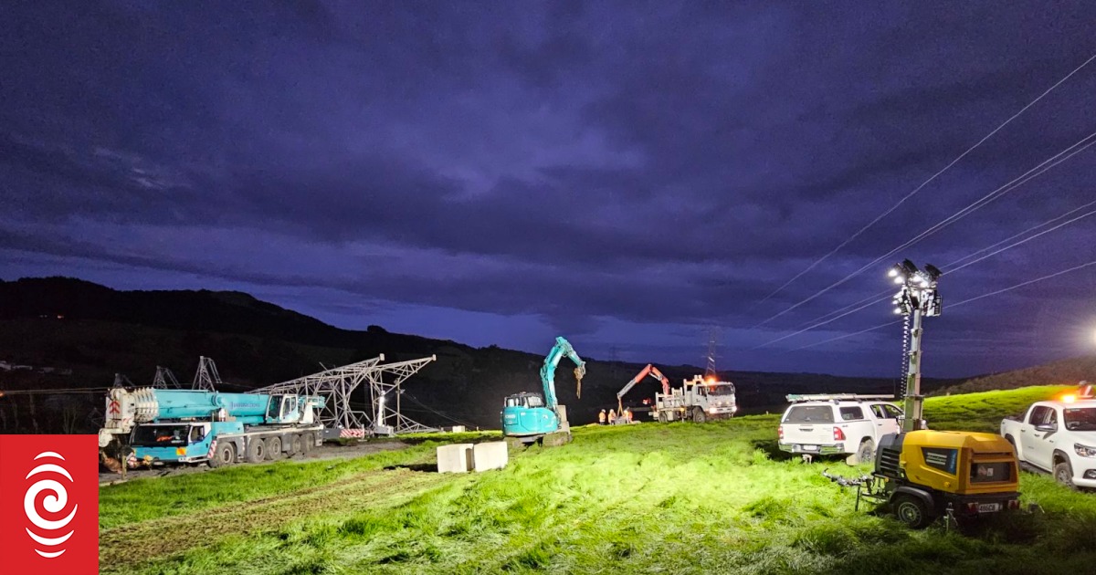 Northland power cuts: Transpower halts work on temporary tower overnight, citing crew safety