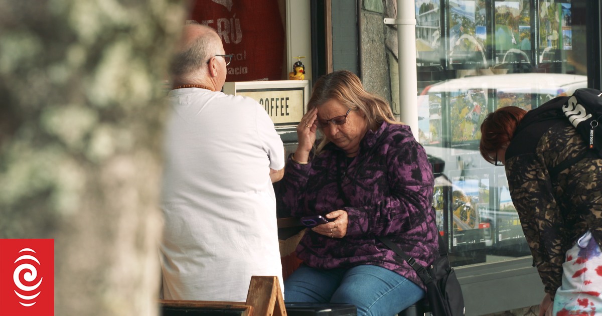 Kaitaia businesses forced to scramble for generators when power went off