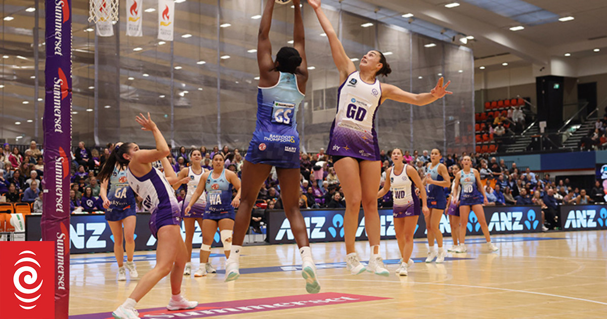 Netball: Mystics hold on in tense finish to advance