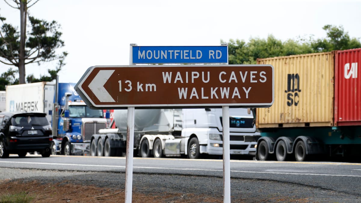 Service centre in Waipu could make intersection dangerous, Northlanders fear