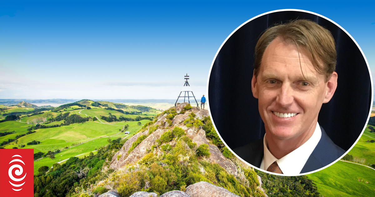 Kaipara Mayor Jonathan Larsen survives recount challenge from councillor Snow Tane