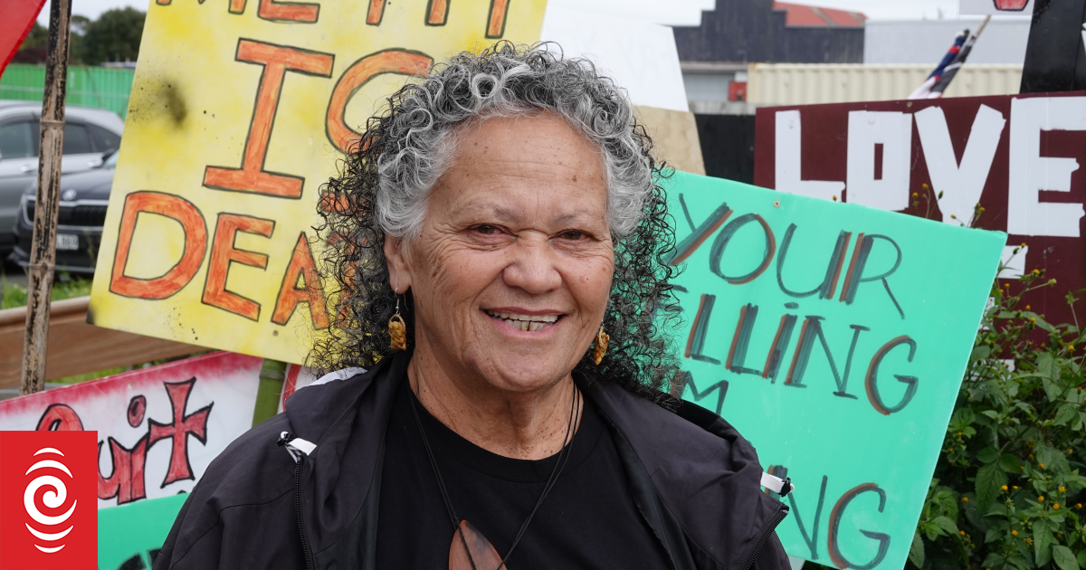 Kaitāia residents use hīkoi to highlight opposition to meth crisis in Kaitāia