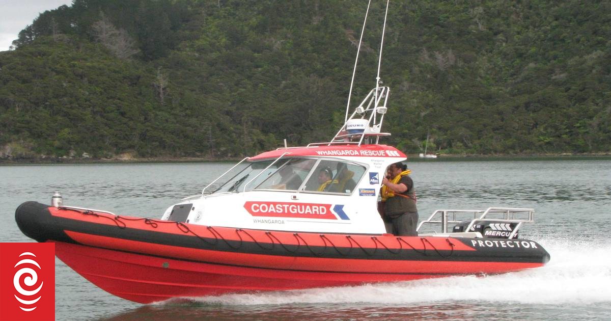 Search continues for missing Whangārei boat with two on board