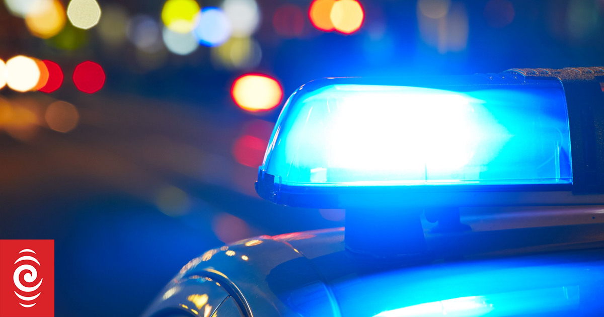 Passenger dies after a single-vehicle crash in Northland