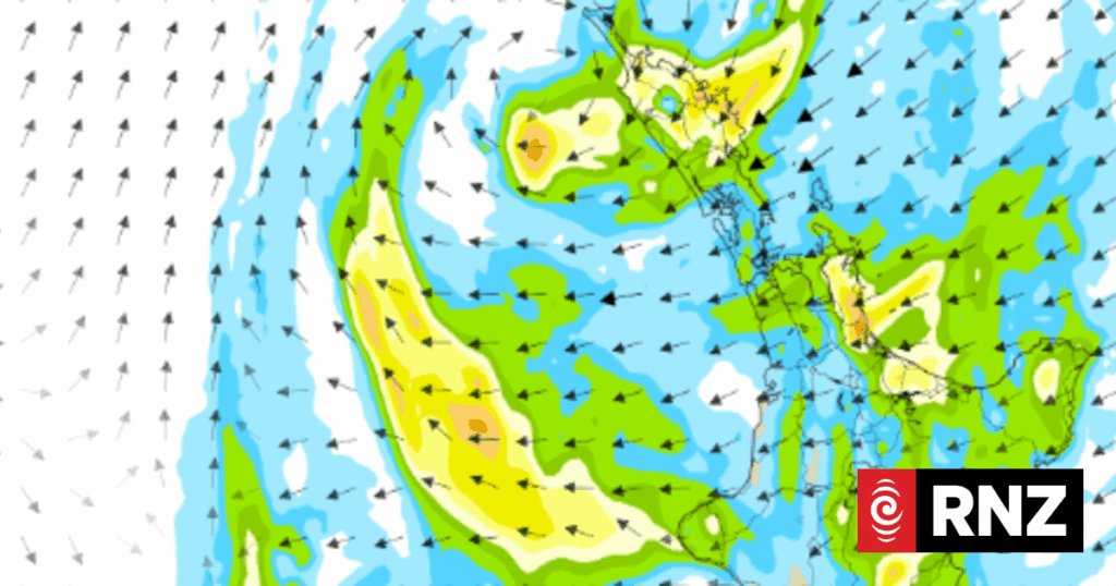 Weather: Heavy rain, strong winds warning for upper North Island